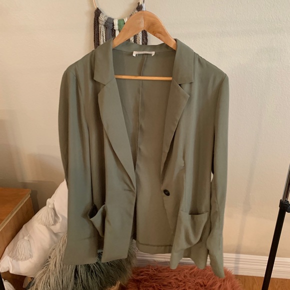 Green blazer - Picture 2 of 3